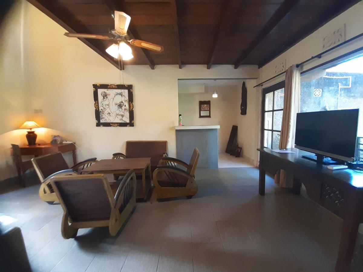 Puri Kutat Lestari Hotel Sanur  Bagian luar foto