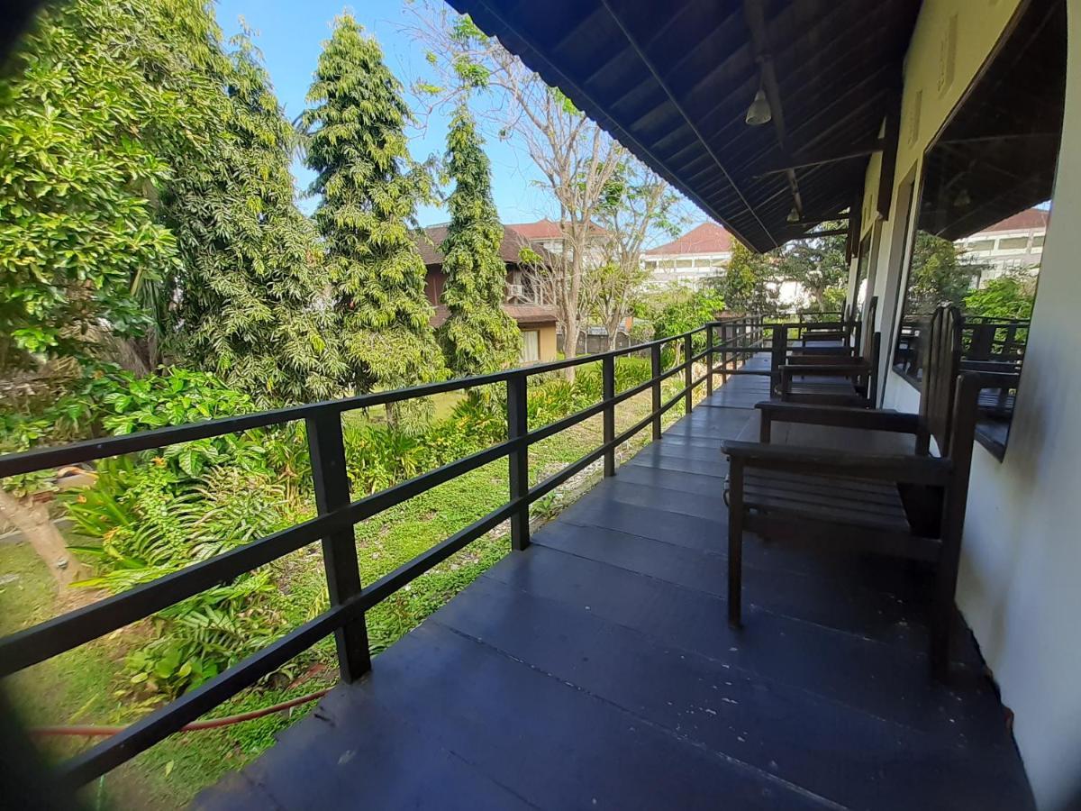 Puri Kutat Lestari Hotel Sanur  Bagian luar foto